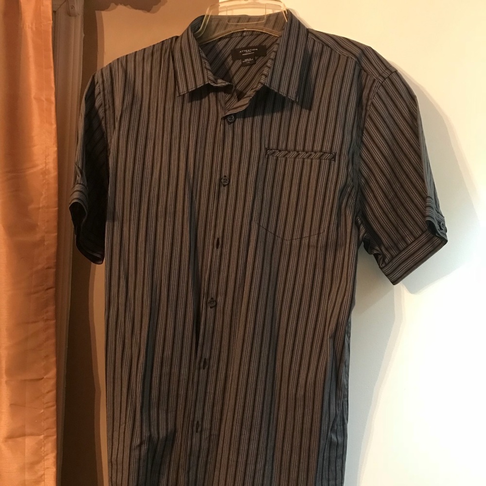 Men’s short sleeve shirt. Never worn.